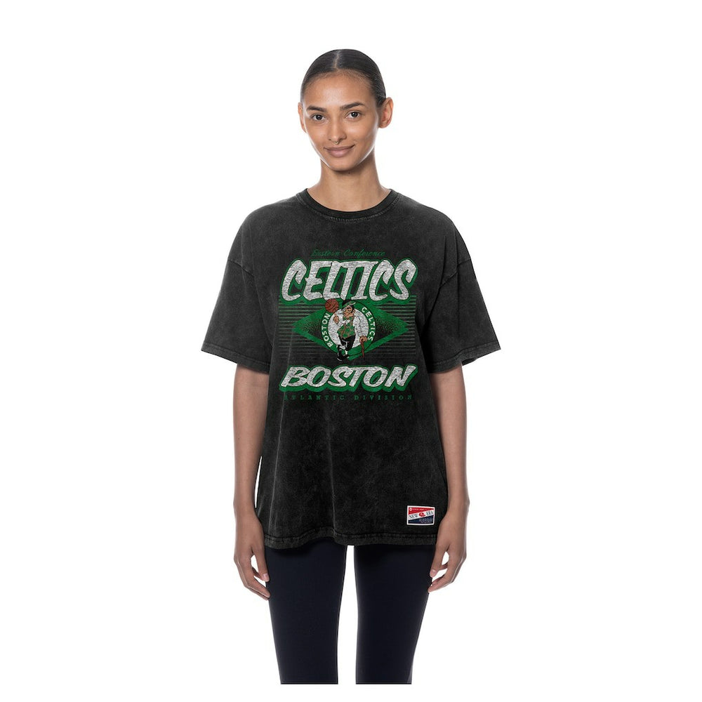 Boston Celtics Women's Throwback Mineral Wash Oversized T-Shirt Discount