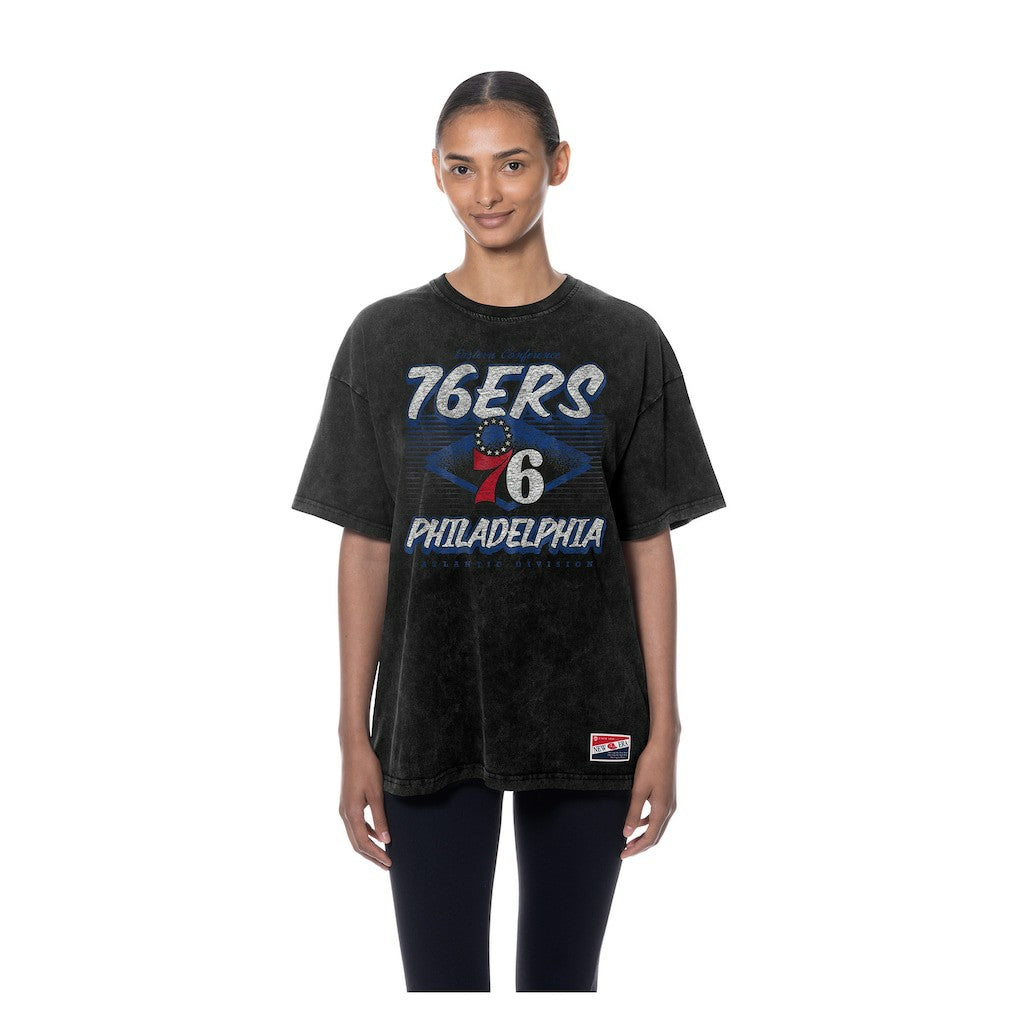 Philadelphia 76ers Women's Throwback Mineral Wash Oversized T-Shirt Online