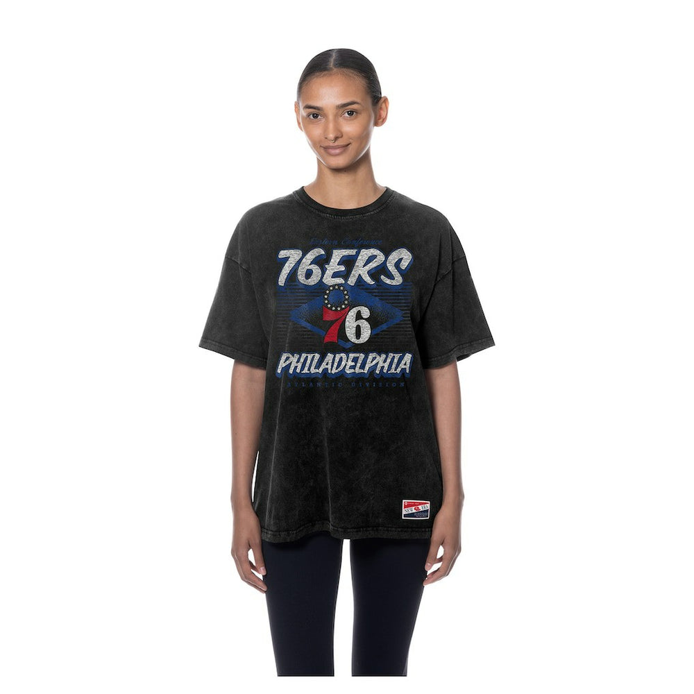 Philadelphia 76ers Women's Throwback Mineral Wash Oversized T-Shirt Online