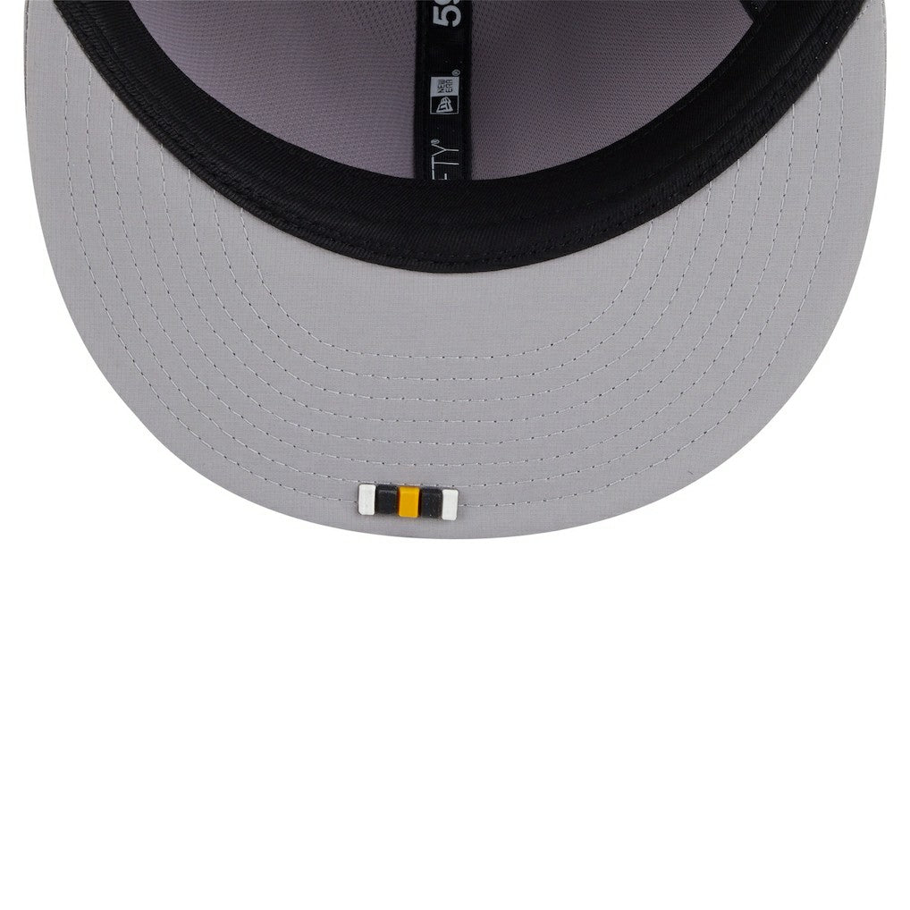 Pittsburgh Steelers New Era 2025 Sideline 59FIFTY Fitted Hat