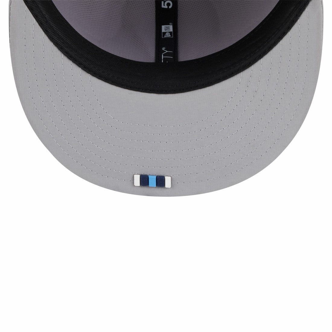 Tennessee Titans New Era 2025 Sideline 59FIFTY Fitted Hat