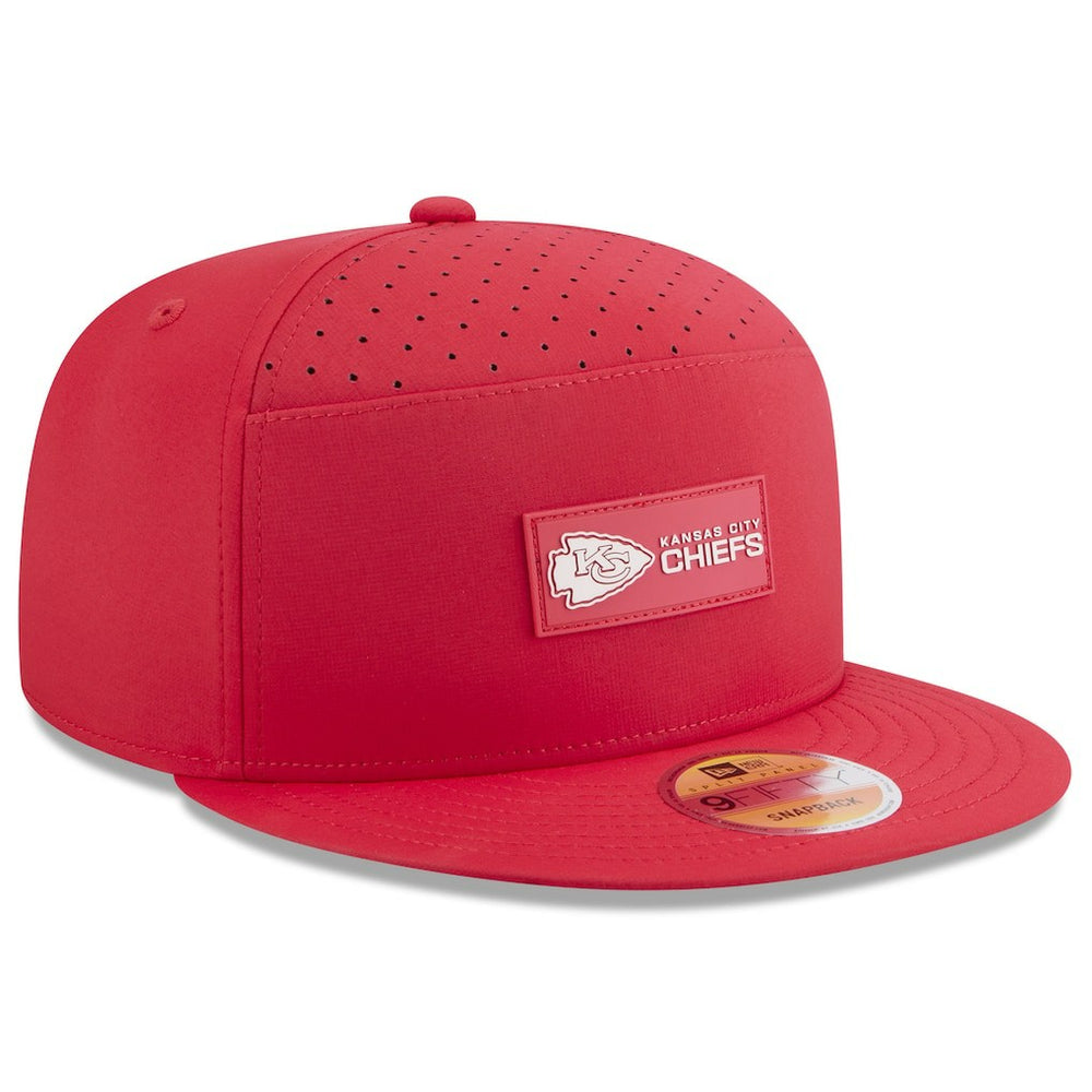 Kansas City Chiefs New Era 2025 Sideline Split Panel 9FIFTY Snapback Hat