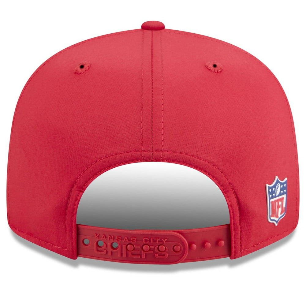 Kansas City Chiefs New Era 2025 Sideline Split Panel 9FIFTY Snapback Hat