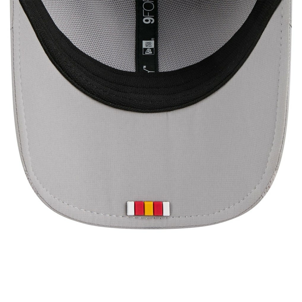 Kansas City Chiefs New Era 2025 Sideline M-Crown 9FORTY Adjustable Hat