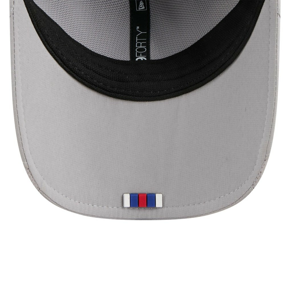 New York Giants New Era 2025 Sideline M-Crown 9FORTY Adjustable Hat