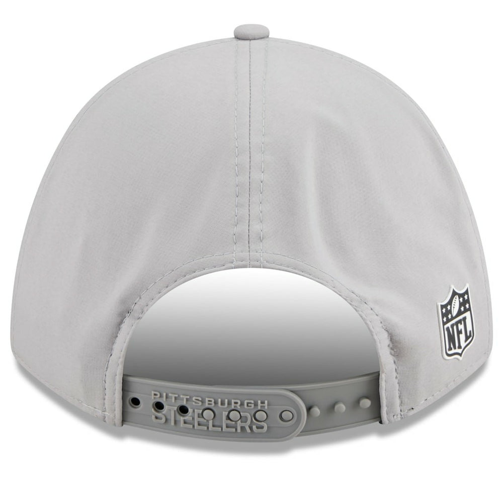 Pittsburgh Steelers New Era 2025 Sideline M-Crown 9FORTY Adjustable Hat