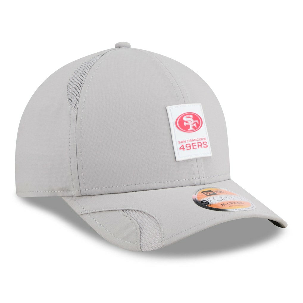 San Francisco 49ers New Era 2025 Sideline M-Crown 9FORTY Adjustable Hat