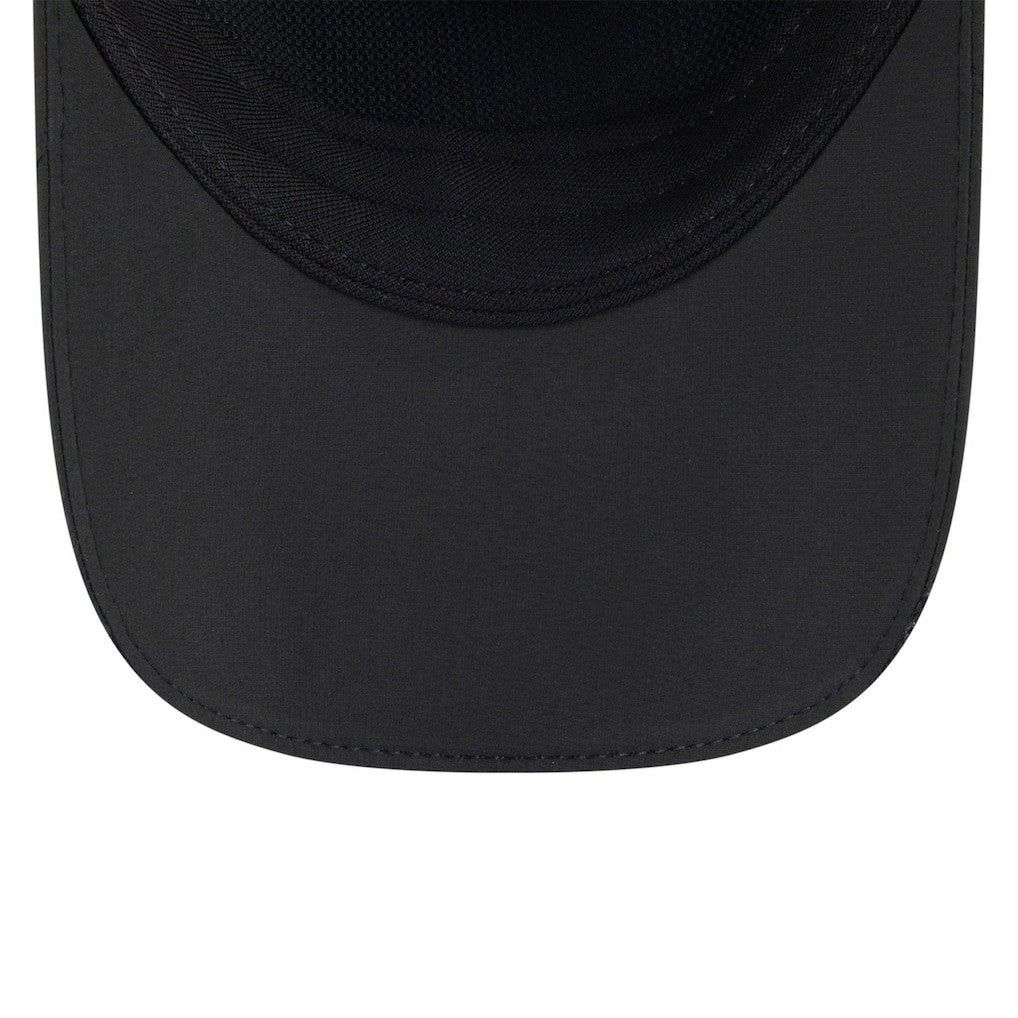 Las Vegas Raiders New Era 2025 Sideline Runner Adjustable Hat