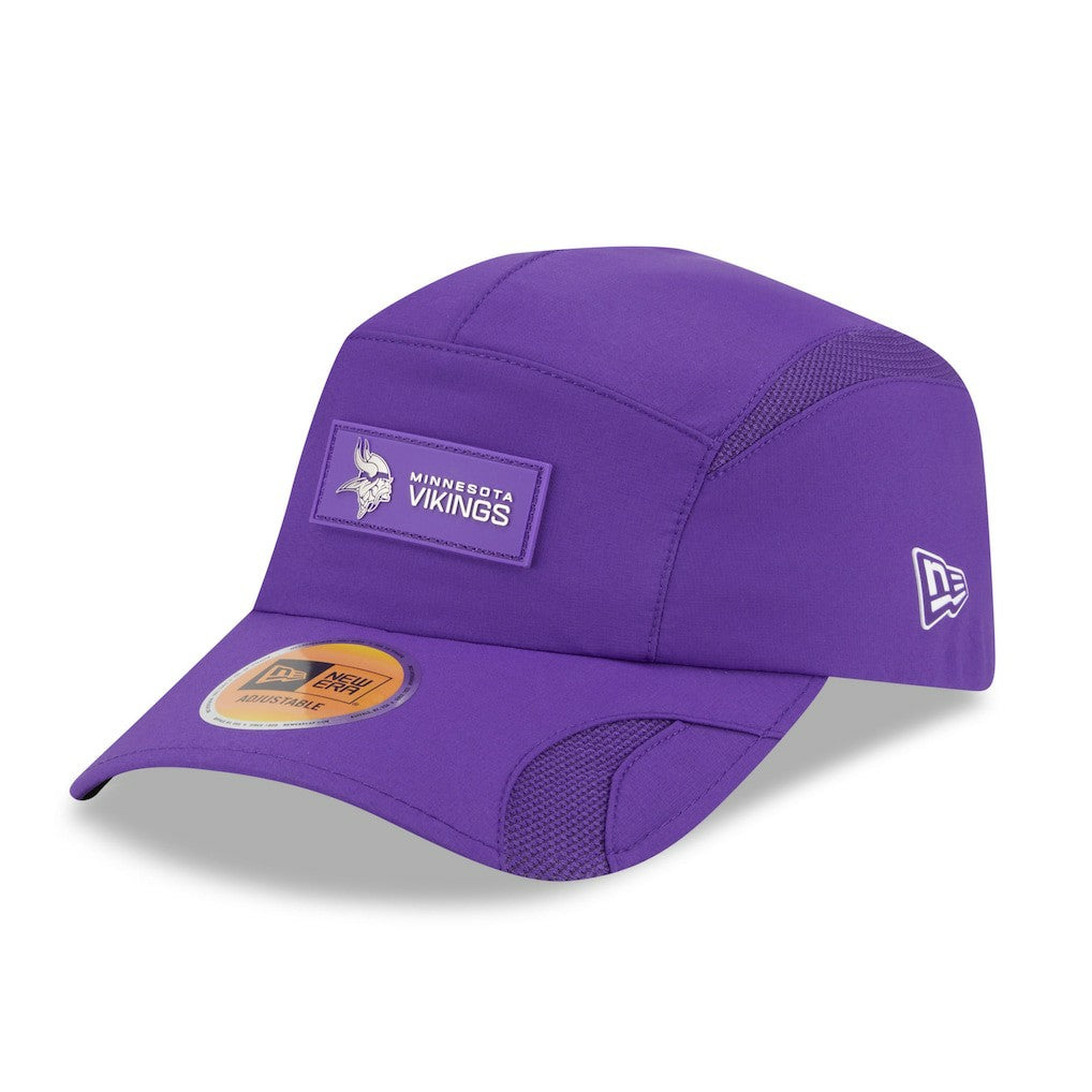 Minnesota Vikings New Era 2025 Sideline Runner Adjustable Hat