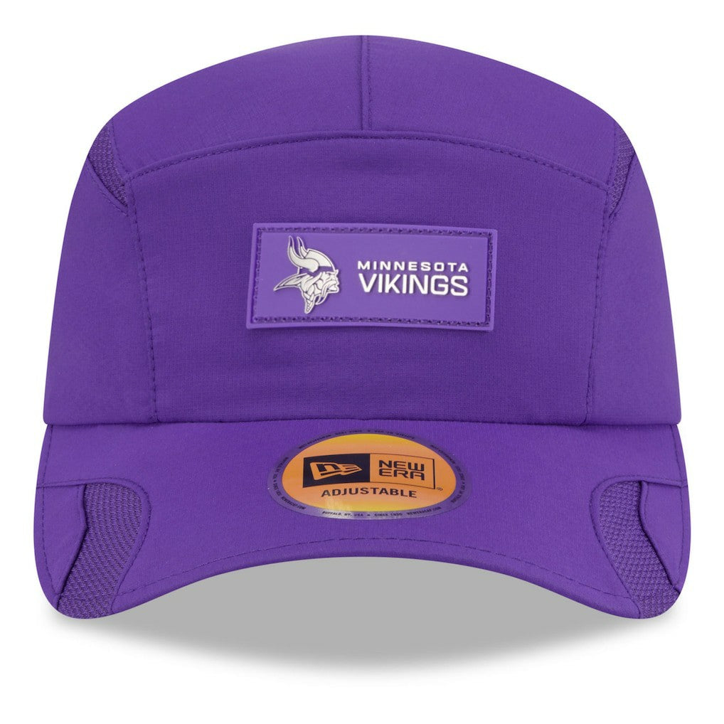 Minnesota Vikings New Era 2025 Sideline Runner Adjustable Hat