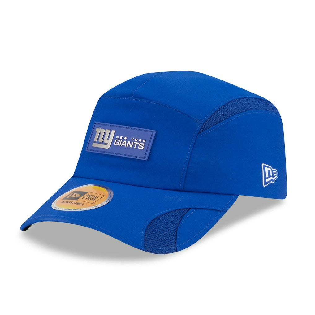 New York Giants New Era 2025 Sideline Runner Adjustable Hat