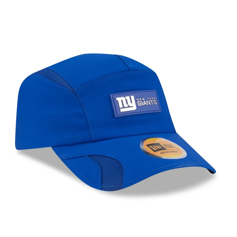 New York Giants New Era 2025 Sideline Runner Adjustable Hat