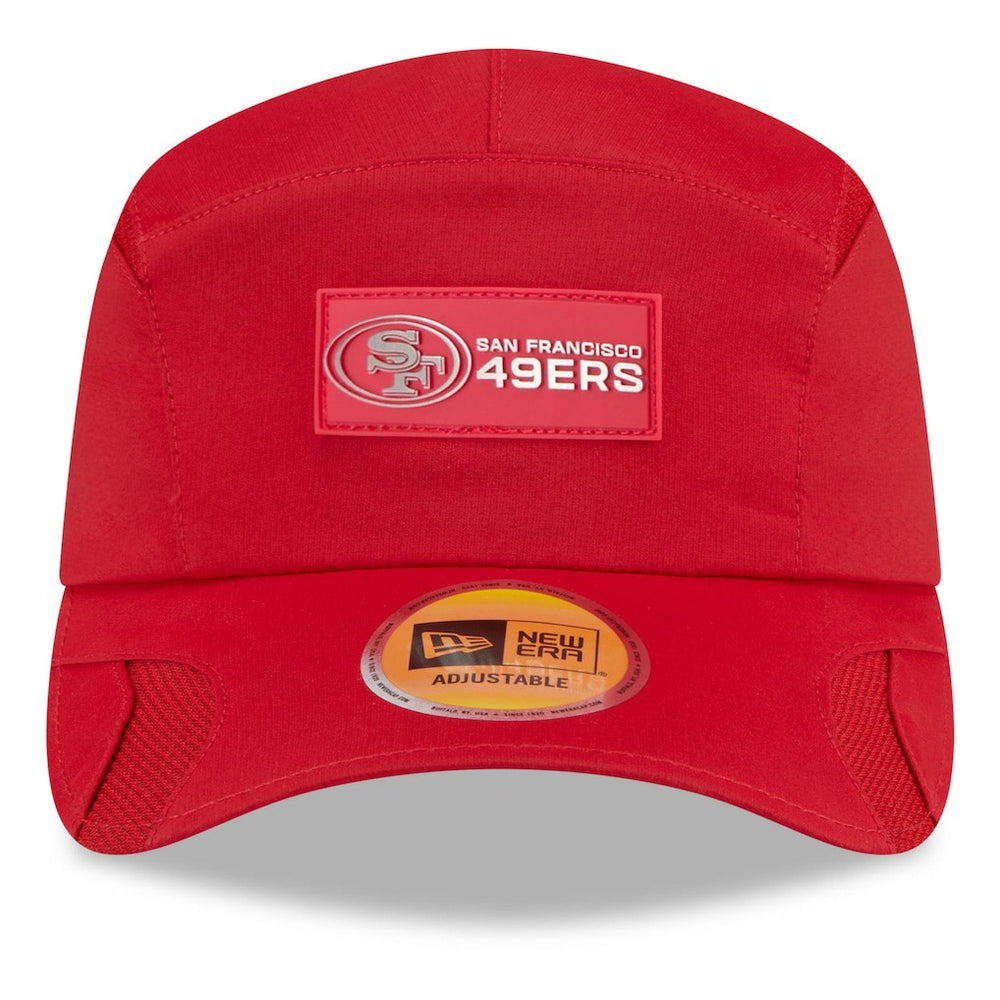 San Francisco 49ers New Era 2025 Sideline Runner Adjustable Hat