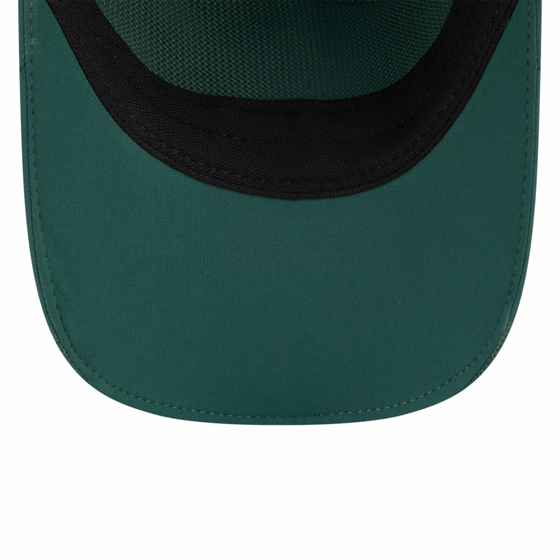 Green Bay Packers New Era 2025 Sideline Runner Adjustable Hat