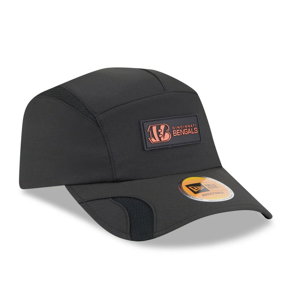 Cincinnati Bengals New Era 2025 Sideline Runner Adjustable Hat