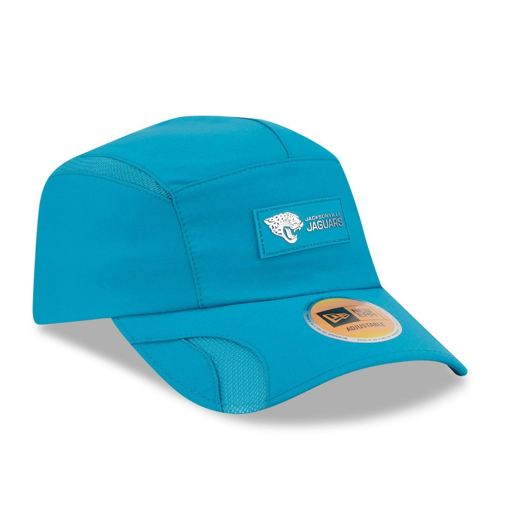 Jacksonville Jaguars New Era 2025 Sideline Runner Adjustable Hat