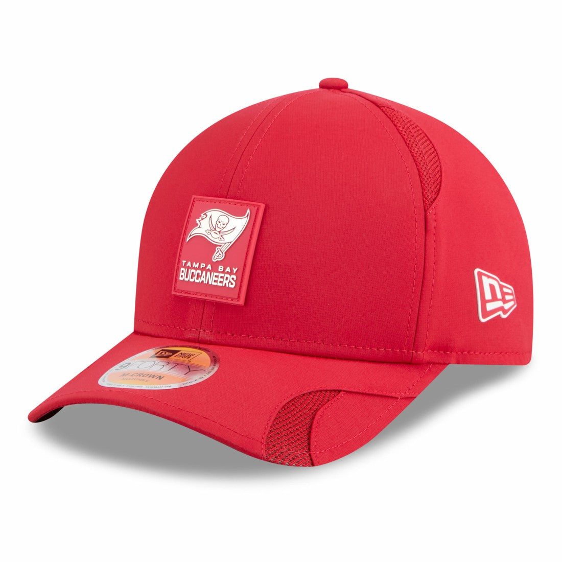 Tampa Bay Buccaneers New Era Youth 2025 Sideline M-Crown 9FORTY Adjustable Hat