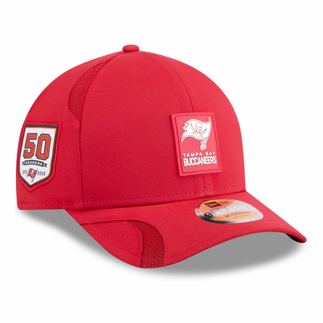 Tampa Bay Buccaneers New Era Youth 2025 Sideline M-Crown 9FORTY Adjustable Hat