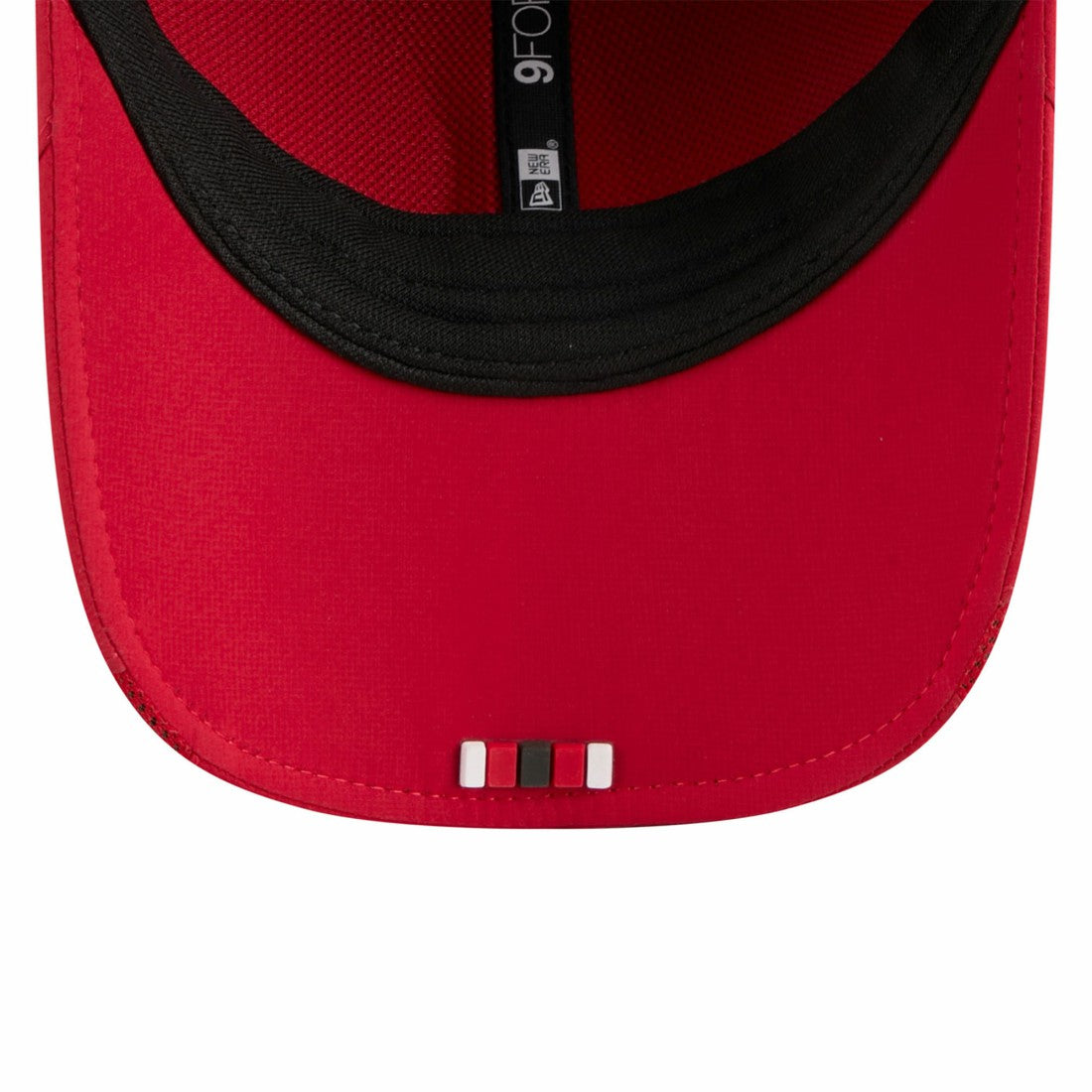 Tampa Bay Buccaneers New Era Youth 2025 Sideline M-Crown 9FORTY Adjustable Hat