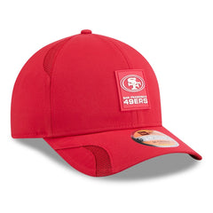 San Francisco 49ers New Era Youth 2025 Sideline 9FORTY Adjustable Hat