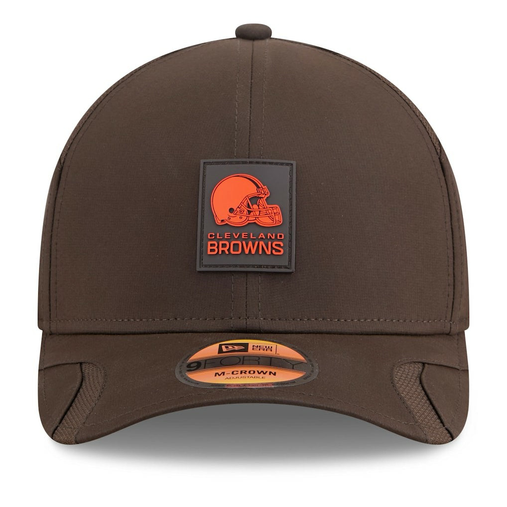 Cleveland Browns New Era Youth 2025 Sideline 9FORTY Adjustable Hat