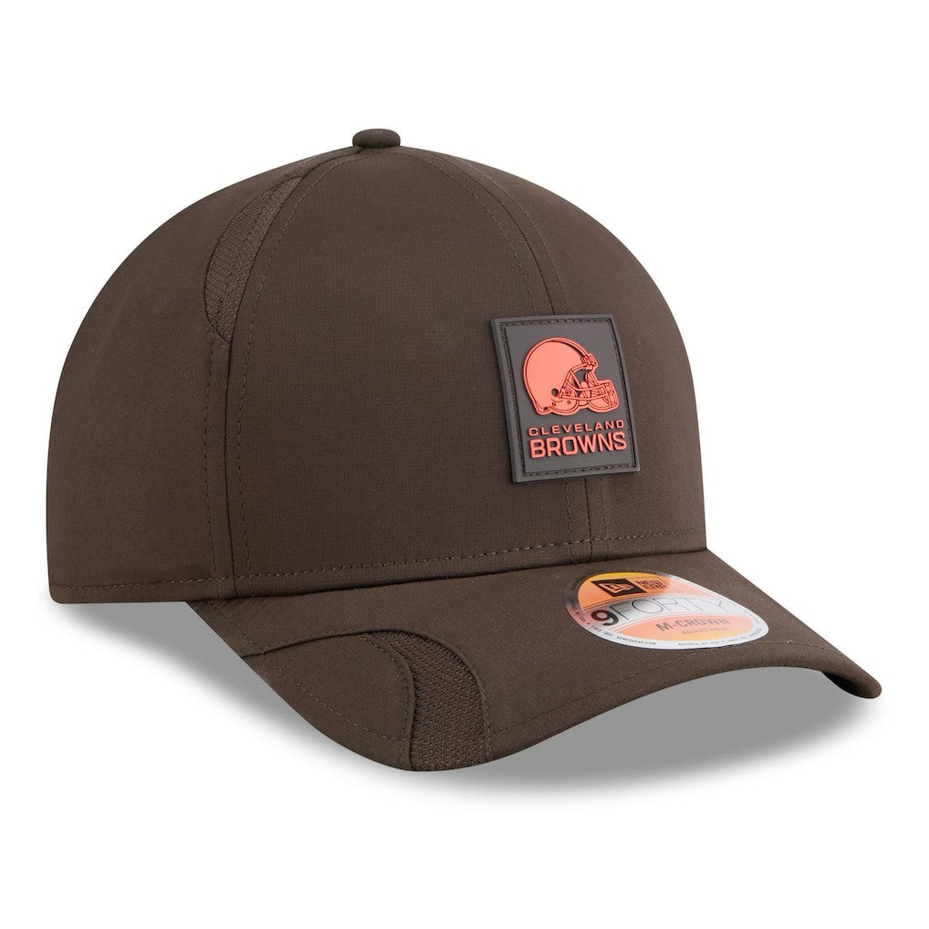 Cleveland Browns New Era Youth 2025 Sideline 9FORTY Adjustable Hat