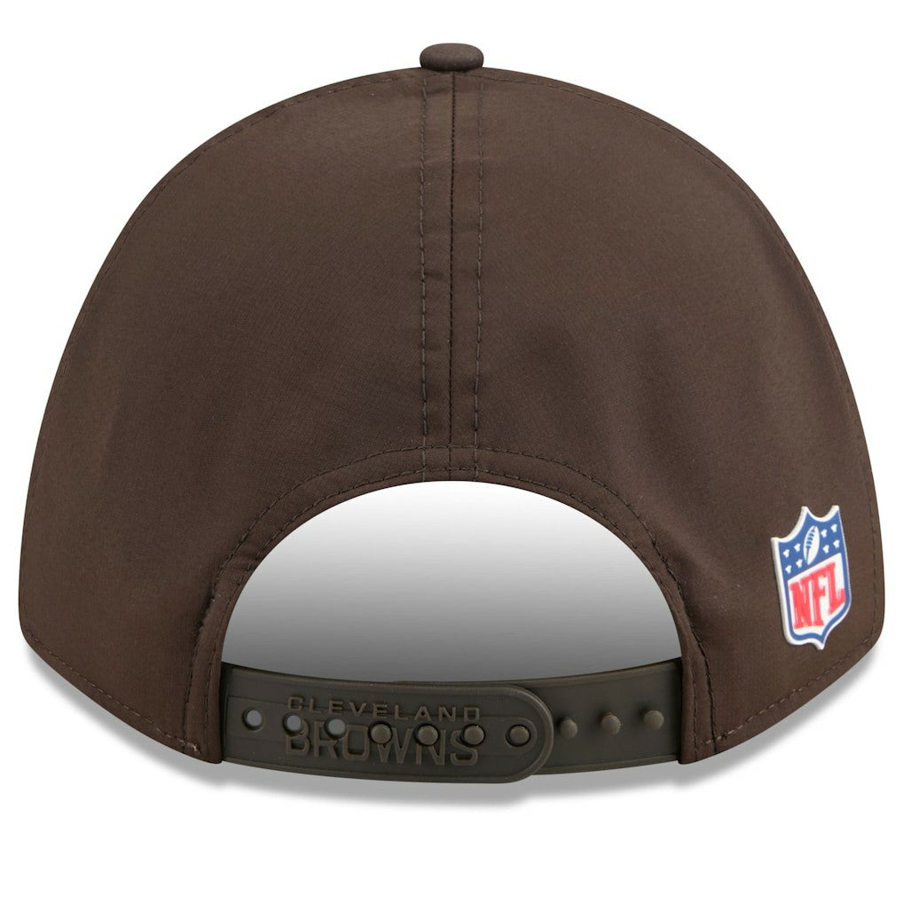 Cleveland Browns New Era Youth 2025 Sideline 9FORTY Adjustable Hat