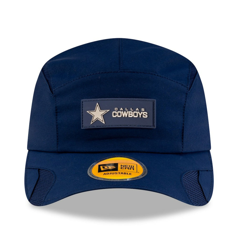 Dallas Cowboys New Era 2025 Sideline Runner Adjustable Hat