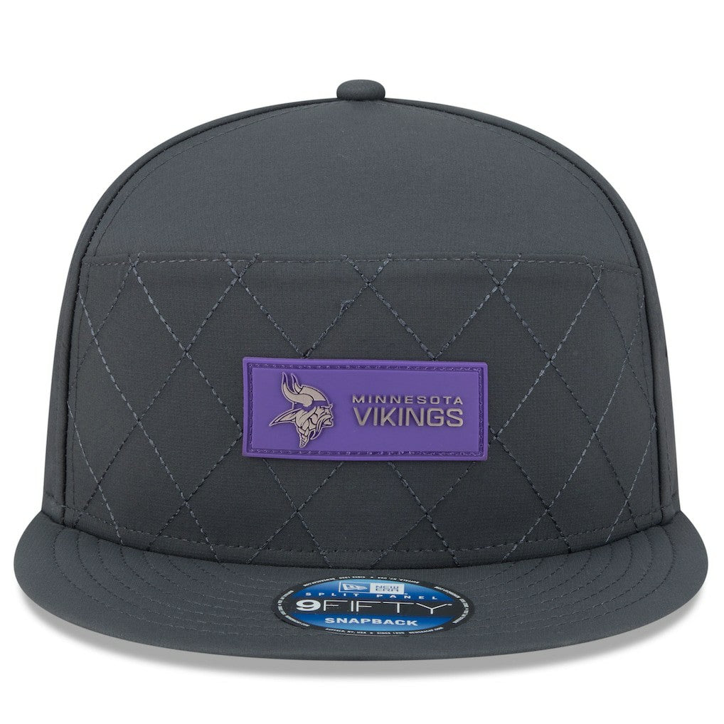 Minnesota Vikings New Era 2025 Sideline Cold Weather Split Panel 9FIFTY Snapback Hat