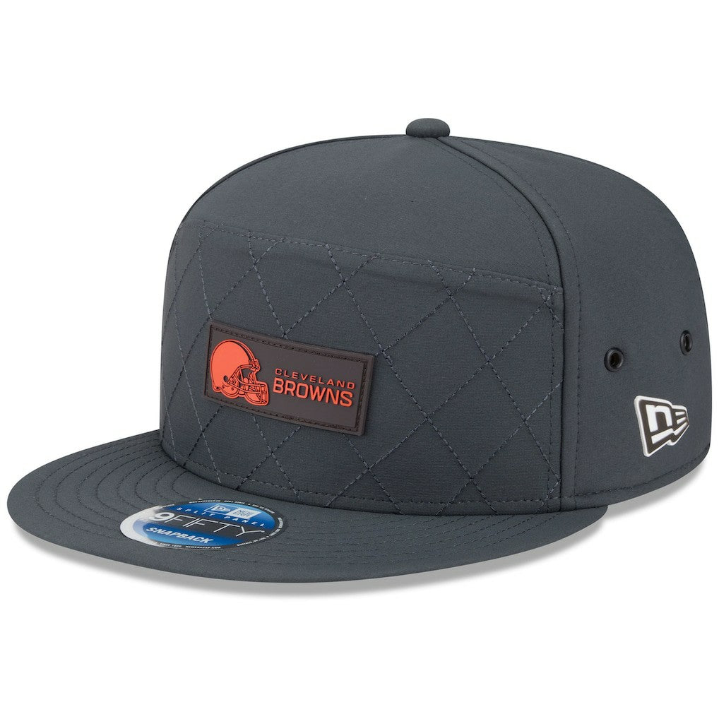 Cleveland Browns New Era 2025 Sideline Cold Weather Split Panel 9FIFTY Snapback Hat