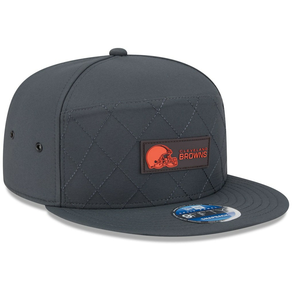 Cleveland Browns New Era 2025 Sideline Cold Weather Split Panel 9FIFTY Snapback Hat