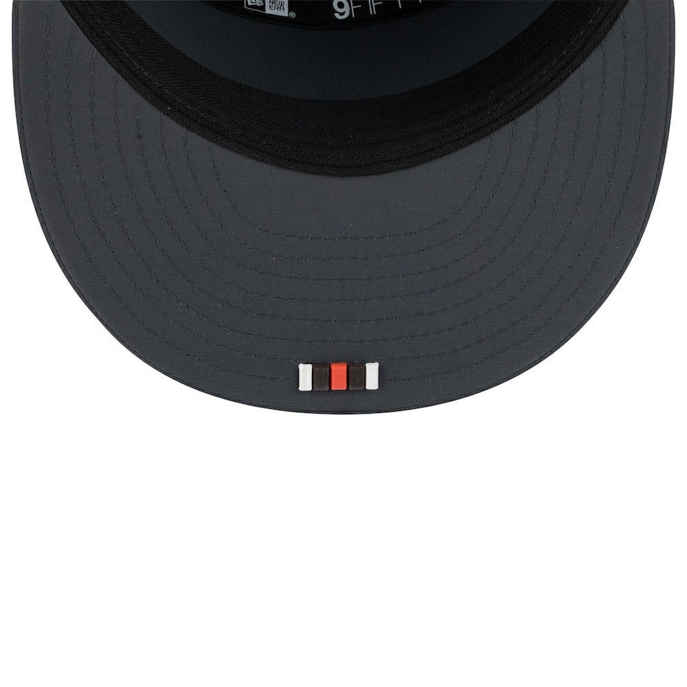 Cleveland Browns New Era 2025 Sideline Cold Weather Split Panel 9FIFTY Snapback Hat