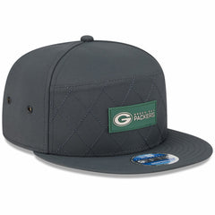 Green Bay Packers New Era 2025 Sideline Cold Weather Split Panel 9FIFTY Snapback Hat