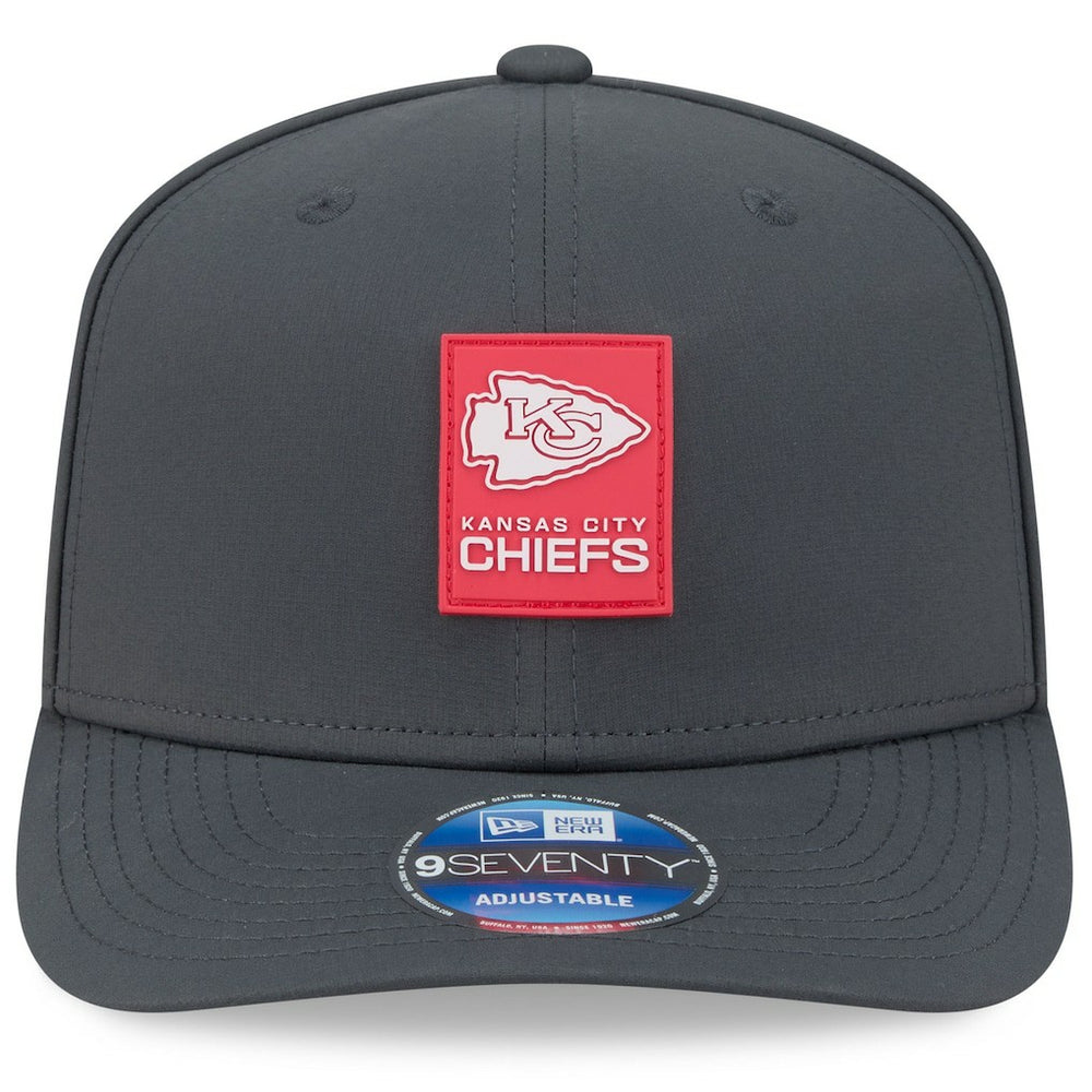 Kansas City Chiefs New Era 2025 Sideline Cold Weather 9SEVENTY Adjustable Hat