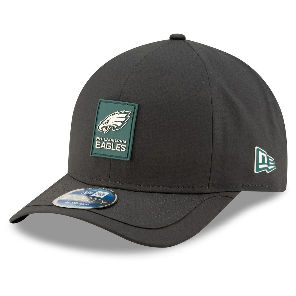 Philadelphia Eagles New Era 2025 Sideline Cold Weather 9FORTY M-Crown Adjustable Hat