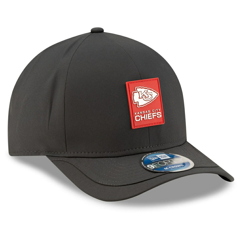 Kansas City Chiefs New Era 2025 Sideline Cold Weather 9FORTY M-Crown Adjustable Hat