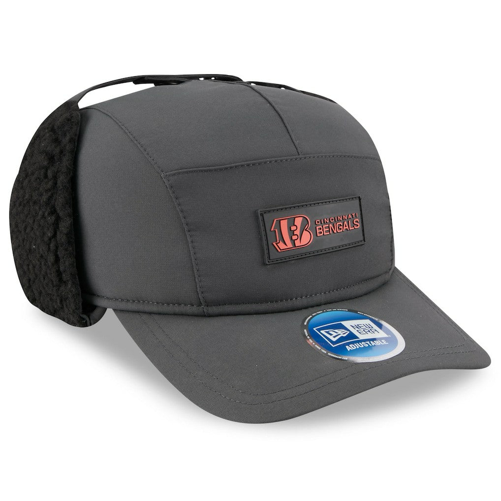 Cincinnati Bengals New Era 2025 Sideline Cold Weather Runner Dog Ear Adjustable Hat