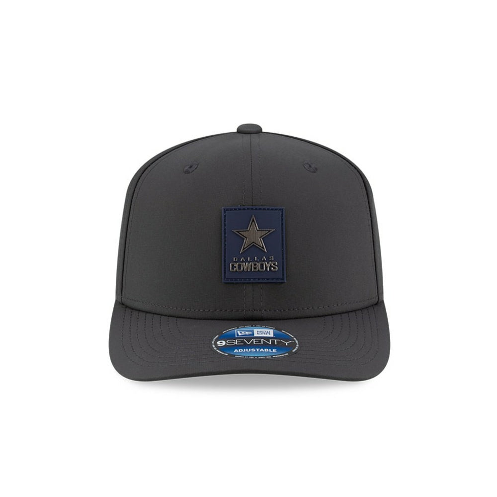 Dallas Cowboys New Era 2025 Sideline Cold Weather 9SEVENTY Adjustable Hat