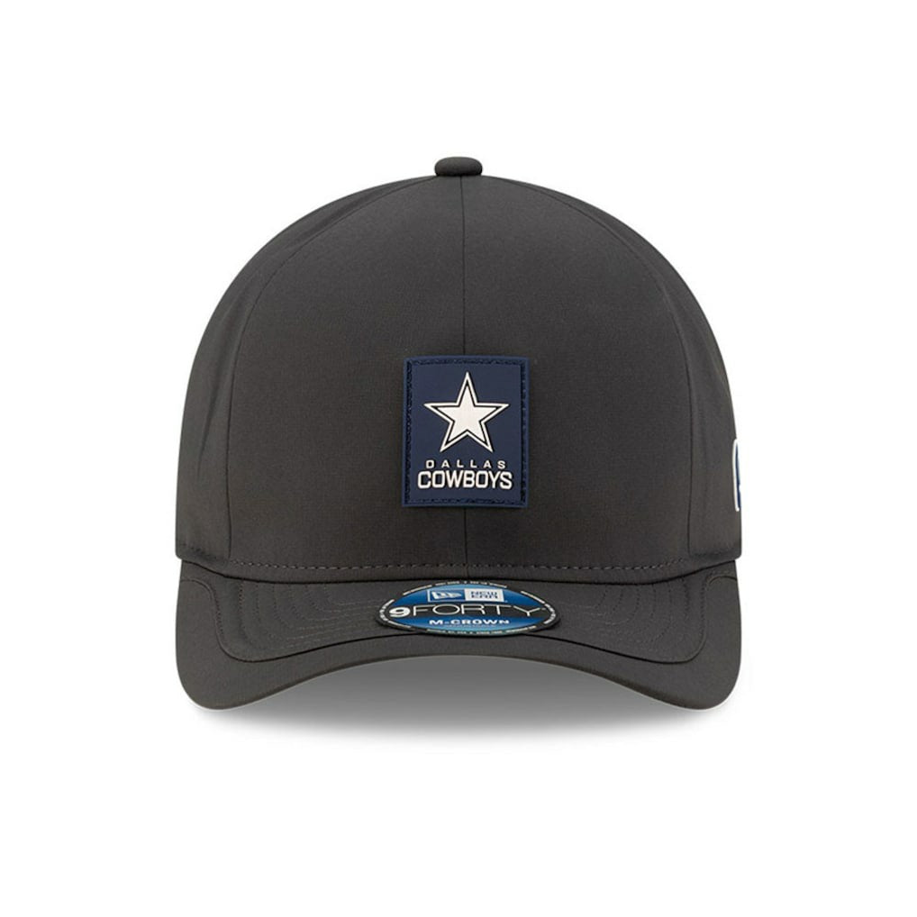 Dallas Cowboys New Era 2025 Sideline Cold Weather 9FORTY M-Crown Adjustable Hat