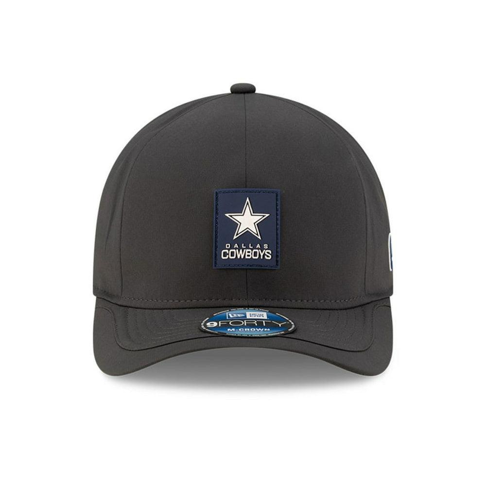Dallas Cowboys New Era 2025 Sideline Cold Weather 9FORTY M-Crown Adjustable Hat