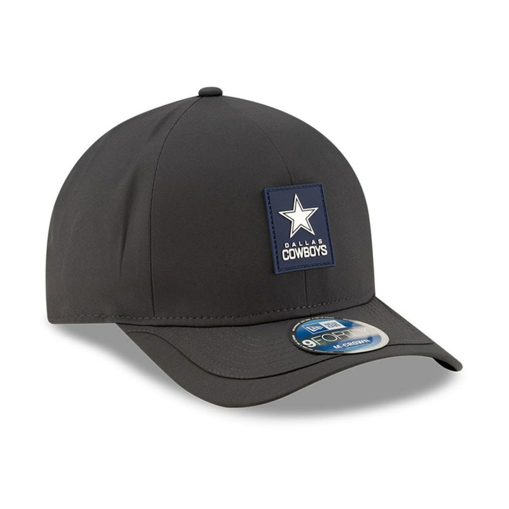 Dallas Cowboys New Era 2025 Sideline Cold Weather 9FORTY M-Crown Adjustable Hat