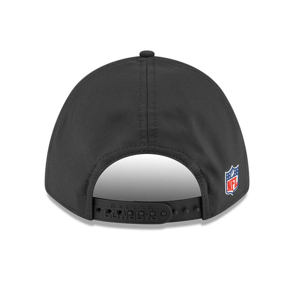 Dallas Cowboys New Era 2025 Sideline Cold Weather 9FORTY M-Crown Adjustable Hat