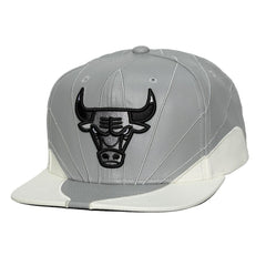 Chicago Bulls Day 12 Two-Tone Faux Leather Snapback Hat Discount