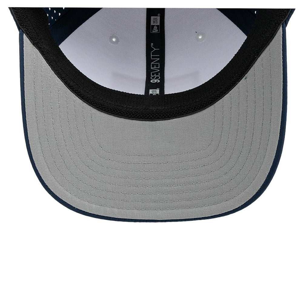 Dallas Cowboys New Era Established Patch 9SEVENTY Adjustable Hat