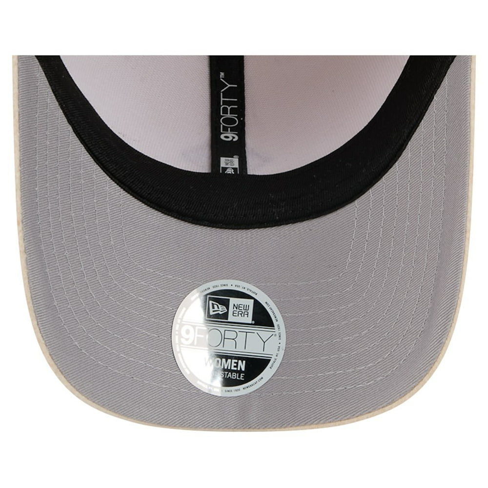 Las Vegas Raiders New Era Women's Comfy 9FORTY Adjustable Hat