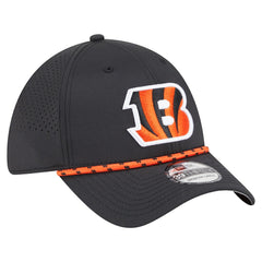 Cincinnati Bengals New Era Perforated 39THIRTY Flex Hat