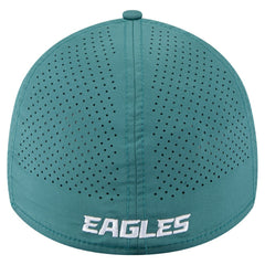 Philadelphia Eagles New Era Perforated 39THIRTY Flex Hat