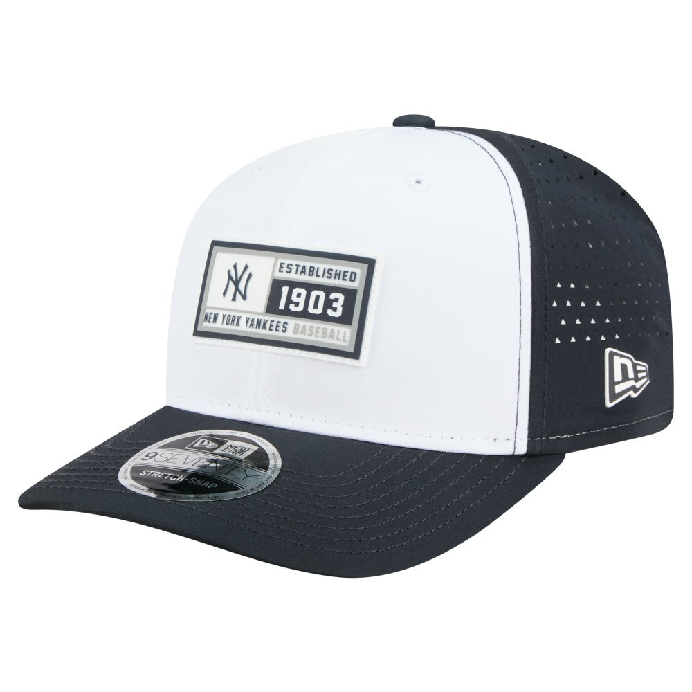 New York Yankees New Era Established Patch 9SEVENTY Adjustable Hat | MLB Sale