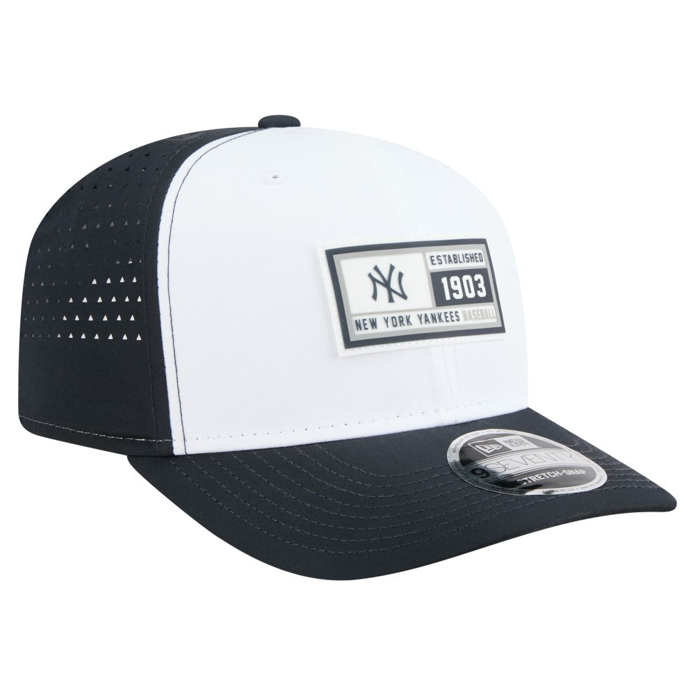New York Yankees New Era Established Patch 9SEVENTY Adjustable Hat | MLB Sale
