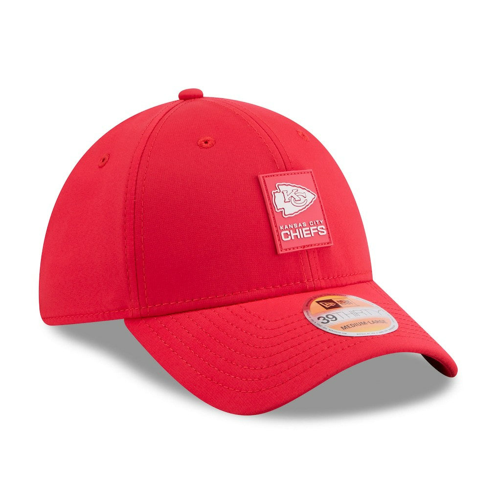 Kansas City Chiefs New Era 2025 Sideline 39THIRTY Flex Hat